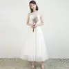 Vestido de Boda Ligero Estilo Francés, Vestido Formal Talla Pequeña, Vestido Sencillo Estilo Bosque para Fotografía de Viaje, Registro y Registro de Matrimonio, Vestido Blanco con Acabado de Alta Calidad