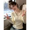 Top de punto con cuello de solapa de encaje y manga larga en V para mujer, estilo coreano, nuevo top versátil ajustado para otoño e invierno 2026