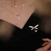 Broche de Libélula de Perlas Corsage de Mujer de Alta Gama Pin Diseño con Sentido Joyería para Suéter Sentido de Alta Gama Nicho Exquisito Mujer