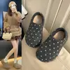 Zapatos de algodón personalizados para mujer, mules retro de punta redonda con suela gruesa, diseño de lunares estilo coreano, nueva colección 2026, estilo slip-on