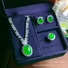 Conjunto de Collar, Anillo y Aretes de Calcedonia Verde Hielo Natural de Alta Calidad Incrustado con Diamantes, Conjunto de Jade Multicolor Moderno y Elegante