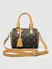 Bolso Pequeño Cilíndrico Vintage Marrón para Mujer 2026 Modelo Nuevo Lujo Ligero Textura de Nicho Bolso Cruzado Pequeño Versátil de Moda para Mujer