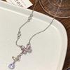Elegante y elegante collar de alta calidad con cadena de clavícula de diamante con forma de gota de agua y mariposa rosa de moda para mujer.
