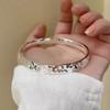 Pulseira de Prata Pura 9999 Ice Crushed para Mulheres, Aberta com Superfície Lisa Sólida, Precisão CNC, Pulseira de Prata Pura Push-Pull Ice Crushed