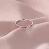 Anillo de Acero de Titanio de Lujo Ligero de Nicho No Desvanecible Tendencia Europea y Americana para Mujer, Anillo Sencillo de Oro Rosa para Pareja, Joyería, Accesorio de Moda