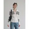 Top de punto polo con cuello semibierto a rayas para mujer, prenda interior de otoño de manga larga ajustada.