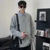 Sudadera de hombre de dos piezas falsas, nuevo estilo de primavera, chaqueta tipo jersey con cuello de camisa, diseño de alta gama de moda, polo de manga larga