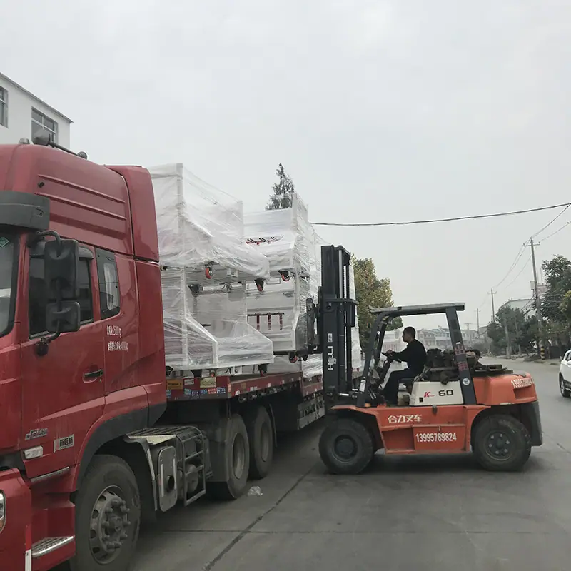 特斯拉工位器具可移动带轮子.jpg