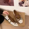 Zapatos Planos de Estilo Ballet Francés con Plataforma Oculta para Mujer, Modelo Nuevo Primavera y Otoño 2026, Adecuados para Combinar con Faldas, Zapatos Mary Jane de Suela Suave