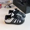 Zapatos Casuales Versátiles de Moda para Niñas 2026 Primavera/Verano Nuevos Zapatos Infantiles de Suela Suave Forrest Gump Tenis Cómodos para Niños Mayores