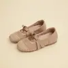 Sapatos de Salto Baixo Redondos Vazados Estilo Retrô para Mulheres, Novo 2026 Primavera/Verão Respiráveis com Salto Escondido Solado Macio Sapatos Mary Jane