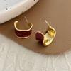 Aretes vintage de gota esmaltada roja con círculo, temperamento femenino, diseño único, aretes en forma de C, sentido de alta gama, aretes de año nuevo