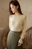 Procesamiento PersonalizadoCamisa Base de Malla Patchwork de Cuello Alto Medio para Mujer con Mangas de Campana Elásticas de Algodón Acanalado