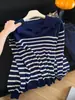 Thirteen Lines 2025 Outono e Inverno Novo Estilo Estilo Preguiçoso Tricô Polo Listrado Estilo Coreano Estilo Suave Tops de Manga Longa para Mulheres