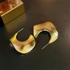 Aretes Mate Plateados para Mujer, Aretes Metálicos de Alta Gama y Elegantes Adecuados para Rostros Cuadrados y Redondos, Accesorios Únicos para Orejas, Broqueles al por Mayor
