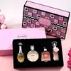 Set de tres piezas de Perfume Femenino de Marca Transfronteriza, Fragancia Fresca Amaderada Floral, Caja de Regalo de Cuatro Piezas para Hombre, Fragancia Ligera de Larga Duración