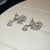 Brincos de Tarraxa Estrela de Zircônia Cúbica Agulha de Prata Exquisitos Modernos Personalidade Estilo Cool Temperamento Brincos Luxo Leve Sensação de Alto Padrão Joias para Orelha Atacado