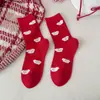 Meias Vermelhas para Mulheres, Novo Estilo Outono e Inverno, Meias de Cano Médio com Estampa de Cachorro em Veludo, Meias Baggy Cartoon Fofas Sem Costura, Meias do Ano do Zodíaco