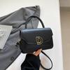 Bolso Pequeño Texturizado de Diseño Nicho para Mujer 2025 Nueva Moda Bolso de Hombro Versátil Crossbody Simple Bolso Cuadrado Pequeño