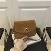 Bolsa de Axila Retro Nicho para Mulheres 2025 Nova Moda Tendência Estilo Coreano Bolsa Pequena Quadrada Simples Elegante Transversal de Ombro Único