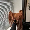 2026 Nova Bolsa de Ombro Único Transversal Camurça Estilo Boêmio Franja Tendência Personalidade Elegante Rebite