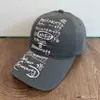 Gorra de Béisbol Retro Americana Versátil de Ala Suave para Mujer, Efecto Adelgazante del Rostro, Letras de Graffiti Pintadas a Mano, Marca de Moda Urbana, Gorra de Pico Unisex