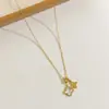 Colar Popular de Aço Titânio Integral com Design de Nicho para Mulheres, Adequado para o Trabalho, Elegante e Luxuoso, Revestimento de Ouro Real de Alta Qualidade, Corrente Versátil para Clavícula