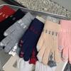 Guantes navideños con pantalla táctil para mujer, de color rojo, para invierno, para estudiantes, bonitos, de felpa gruesa, para ciclismo, cálidos, para invierno.