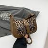 Bolsa de ombro portátil vintage para viagem 2024 outono e inverno nova estampa de leopardo bolsa de mão simples texturizada da moda para mulheres