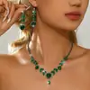 Collar de Gota de Agua y Hoja de Zirconia Europea y Americana, Cadena de Clavícula de Lujo Ligero de Gama Alta, Set de Pendientes de Moda de Nicho, Accesorios para Mujer al por Mayor