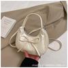 Bolsas de Design de Nicho Transfronteiriço para Mulheres 2025 Nova Bolsa Transversal Versátil de Verão Bolsa de Mão Exquisita Bolsa Tote Pequena Super Popular