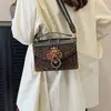Moda Nova Texturizada Temperamento Bloqueio de Cores Bolsa Quadrada Pequena Bolsa de Mão Retro Europeia e Americana Bolsa Transversal Moda de Ombro Único Feminina