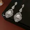 Pendientes de Perla de Espiga de Trigo Ovalados de Aguja de Plata con Diamantes, Estilo Minimalista de Lujo Ligero Pendientes Exagerados Versátiles Pendientes de Nicho de Gama Alta