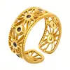 Moda Europea y Americana Anillo de Acero Inoxidable Simple Popular con Goteo de Aceite Geométrico Hueco Anillo de Ajuste Abierto de Acero de Titanio Chapado en Oro para Mujeres