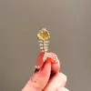 Broche com Acabamento de Luxo, Estilo Nicho e Simples, Alfinete de Roupa, Acessório de Pérola para Terno, Broche