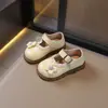 Sapatos de Couro Estilosos e Doces de Princesa para Crianças Verão 2025 Novo Estilo Sapatos Individuais para Meninas Sapatos Individuais de Bebê para Crianças Girassol