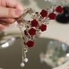 Pinza para el pelo con borla de rosa roja Pinza para el pelo de flor de terciopelo Otoño e Invierno Accesorio para el pelo Parte trasera de la cabeza Pinza de tiburón Pinza para el pelo de Año Nuevo