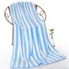 Toalla de felpa de coral a rayas tejida en urdimbre toalla facial absorbente 3575 toalla de regalo para barbería juego de toallas de baño venta al por mayor