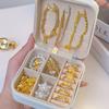 Caja de Almacenamiento de Joyería Portátil para Viajes, Gama Alta, Exquisita, Compacta, Mini Caja de Almacenamiento para Pendientes, Anillos, Collares y Pulseras