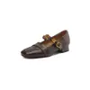 Zapatos Planos Gruesos para Mujer con Textura de Mano Tacón Medio Estilo Retro Camelia Puntera Cuadrada Zapatos Mary Jane 32-43 Zapatos de Exportación de Amazon