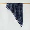 Atacado Comércio Exterior Versátil Estampa Floral Sarja Triângulo Lenço Lenço de Cabeça Feminino Triângulo Lenço de Seda Primavera e Verão Fino Dropshipping
