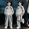 Ropa infantil trajes para niños otoño 2026 nuevo estilo de otoño para niños mayores, chaquetas casuales de primavera y otoño, ropa de moda