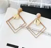Pendientes de Plata 925 con Cierre de Mariposa Estilo Frío Ins Pendientes Geométricos de Moda Versátiles Rombo Calado Cuadrado Metálico para Mujeres