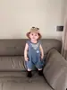 Traje Infantil 2025 Novo Conjunto de Duas Peças Cartoon com Suspensórios de Dinossauro para Meninos e Meninas, Bebês e Crianças Pequenas, Adequado para Sair