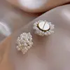 Pinzas Perforadas para Orejas Suaves de Perla Hechas a Mano Estilo Hepburn para Mujer Pendientes de Perlas Franceses de Alta Gama Lujo Ligero Venta al por Mayor Transfronteriza