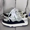 Xu Ling em estoque Sapatos da Moda Femininos Verão Nicho Preto Casuais de Lona Vintage Versátil Esportivos Tênis com Biqueira Grande para Homens