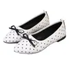 Comercio exterior transfronterizo talla grande otoño 2026 nuevos zapatos planos sin cordones para mujer con lunares y lazo