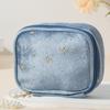 Bolsa de Maquillaje con Forma de Niña Linda Kit de Herramientas de Belleza para Maquillaje Bolsa Multifuncional Portátil Cuarteto de Franela Bolsa Sanitaria Transfronteriza
