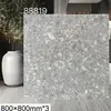 Cadena de tiendas de baldosas de terrazo gris de 800 x 800, baldosas antideslizantes de 600 x 600 para suelo de salón comedor.