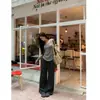 Camiseta de Manga Larga con Cuello Medio Abierto Cepillado Estilo Coreano 'Pure Desire' para Mujer Otoño 2025 Nueva Ajustada Gris Top Base